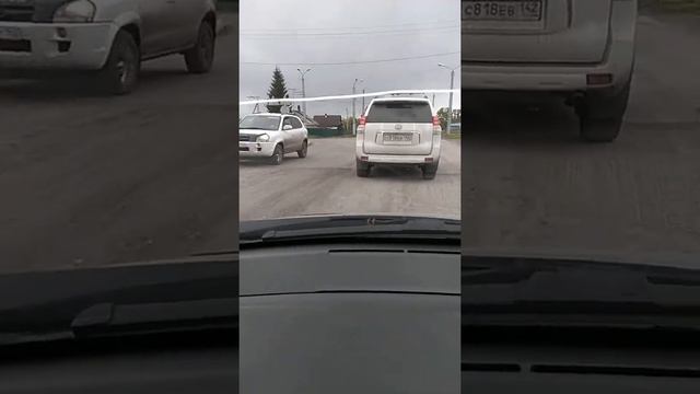 Дороги в г. Ленинске-Кузнецком. Ужас смотреть онлайн