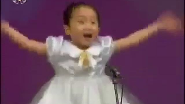 Смешные дети. Как красиво спела песенку корейская девочка смотреть онлайн