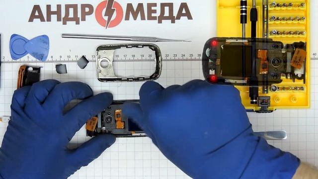 Разбор "По болтикам" Sony Ericsson Z710i смотреть онлайн