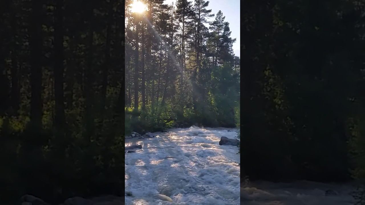 The Mountain River is very Beautiful смотреть онлайн