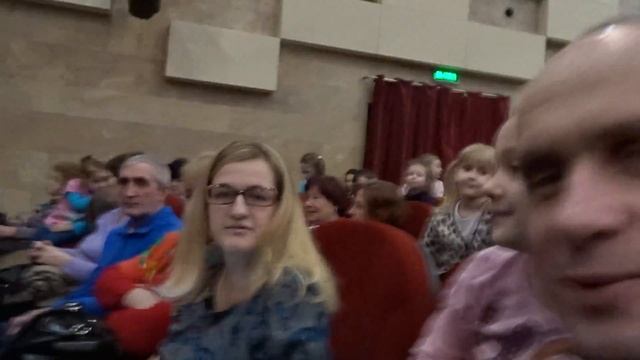 На спектакле. Спящая красавица. ДК Коммунарка смотреть онлайн