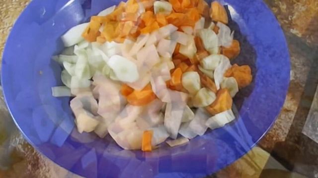 Как приготовить свинину с картошкой и грибами в мультиварке? смотреть онлайн