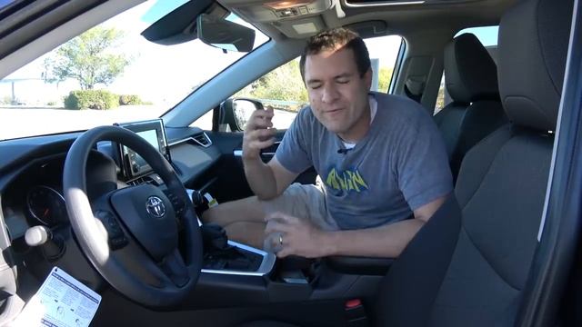 Вот почему Toyota RAV4 2019 года - это лучший компактный внедорожник смотреть онлайн