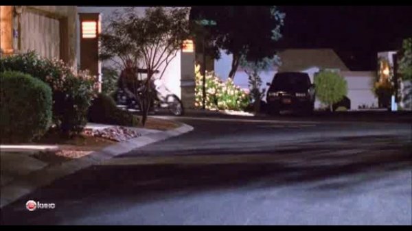 Harley Davidson and the Marlboro Man. Фрагмент №4. Два друга и сапоги.