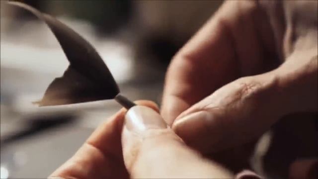 Making a paintbrush from a feather. смотреть онлайн