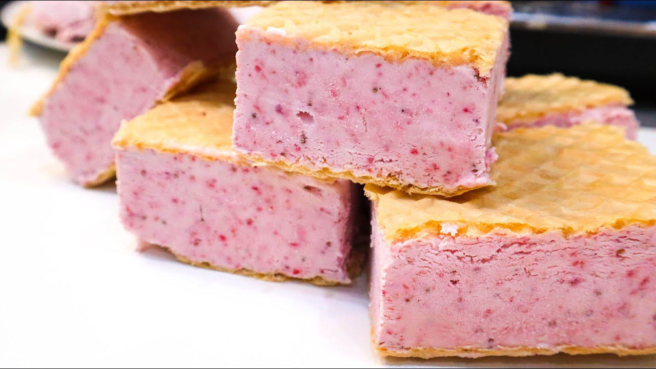 СЛИВКИ СГУЩЕНКА И КЛУБНИКА - ЛУЧШЕЕ МОРОЖЕНОЕ из Детства Рецепт