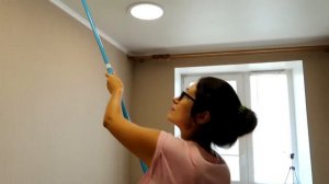 Как отмыть натяжной потолок без разводов! Легко!