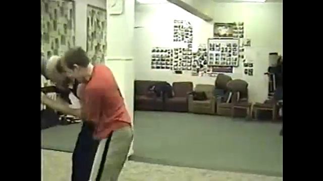 Меня на колени не поставить! смотреть онлайн