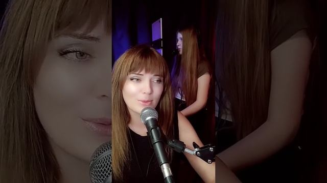 Белый лебедь на пруду #вживую с @Nastya_Kos смотреть онлайн