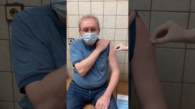 Ревакцинировался! Спутником лайт. Всем рекомендую! смотреть онлайн