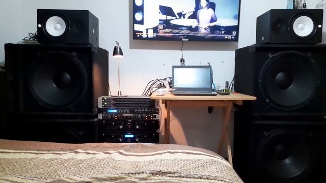 TEST audiofilo YAMAHA HS8 + 4 subwoofer de 18 смотреть онлайн