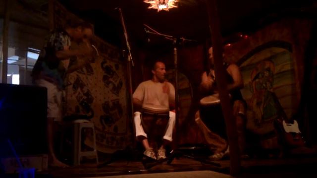 Бей в барабаны смотреть онлайн