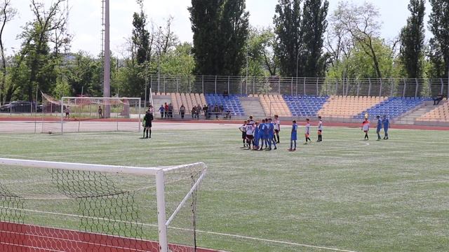 ДЮФЛУ. U15. СДЮШОР Николаев - ФК "Освита" Херсон. 2:0 (2-й тайм) смотреть онлайн