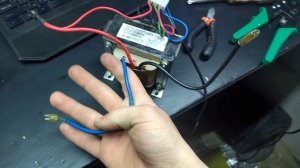 Для начинающих . Регулируемый блок питания на LM317!!! просто и надёжно