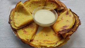 Блины на кукурузной муке и молоке. Блины на Масленицу