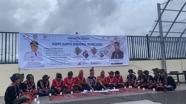 PENAMPILAN DIDONG BUJANG SAMARA DI TAMAN PEDESTARIAN BENER MERIAH . смотреть онлайн