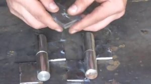 Как приварить круглые петли. Приварим ровно флажки. Урок для новичков