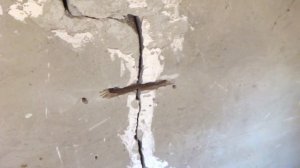 Как остановить трещину в стене! Простой и эффективный способ ремонта трещины!