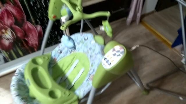 Шезлонг-качеля со столиком для кормления Graco Lovin' Hug (модифицированная) смотреть онлайн