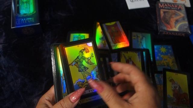 Распаковка таро с AliExpress. Голографическое таро / Оракул Манара смотреть онлайн