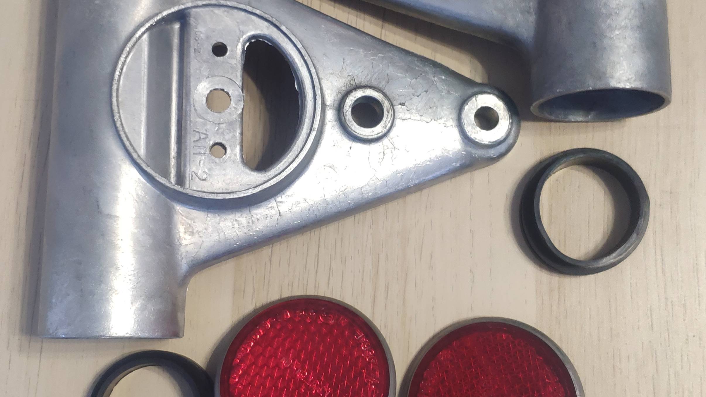 Кронштейны фары новые и другие запчасти для Восход и Сова смотреть онлайн