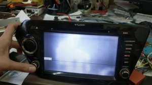 Белый экран у китайской автомагнитолы