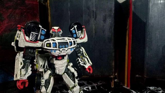 Transformers Cyber Missions Ep.1 teaser 'read description" смотреть онлайн