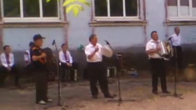 Новгородка вперше проводить ,,Киньте все гармошка граэ''.