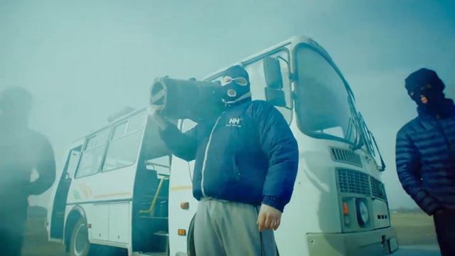 Клип между нами тает лед смотреть онлайн