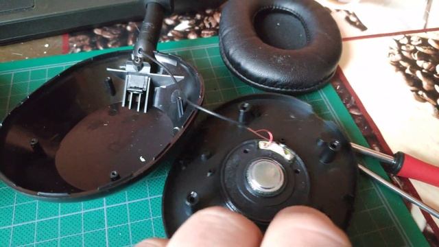 Пример подделки наушников Sony wh-1000xm5, в сравнении с оригиналом на сайте разборки. смотреть онлайн