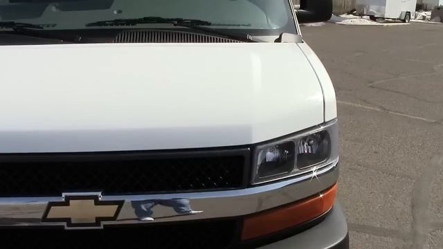 2012 Chevrolet Express Passenger Van смотреть онлайн