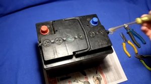 Нужно ли ВЫКРУЧИВАТЬ ПРОБКИ ПРИ ЗАРЯДКЕ АККУМУЛЯТОРА автомобиля??