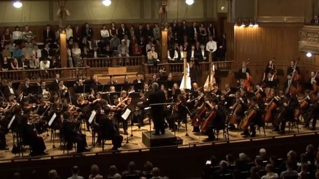 Yuri Simonov Conducts Pictures At An Exhibition