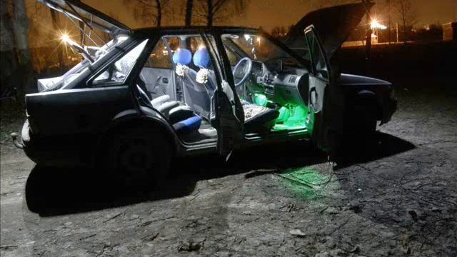салонное освещение Ford Escort Mk4, хетчбэк смотреть онлайн