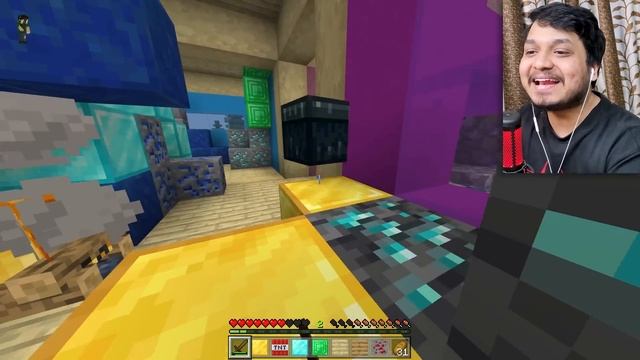 Minecraft Funniest PROP-HUNT ft. @YesSmartyPie @DREAMBOYYT (Himlands Hide & Seek) смотреть онлайн