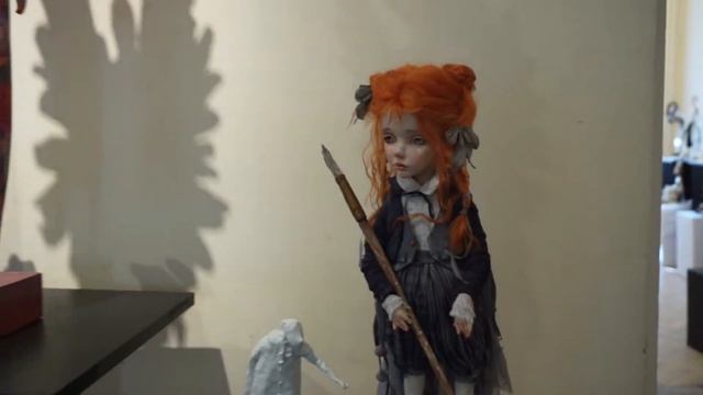 Небольшая выставка кукол в МСХ 2018, угадайте, где в композиции с луной та самая трава? смотреть онлайн