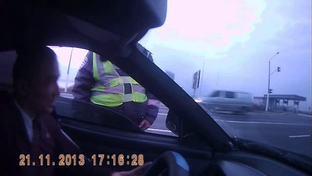 Коблево капитан ГАИ за ближний свет фар смотреть онлайн