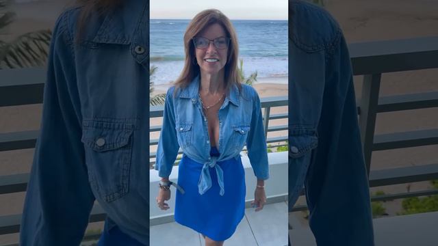 Heading out to dinner, wearing blue. #themaryburke #fyp #beach #puertorico #momsoftiktok #like смотреть онлайн