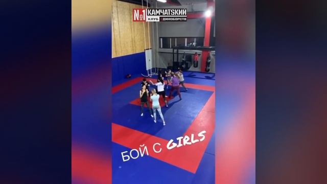 Внимание представительниц прекрасного пола! смотреть онлайн