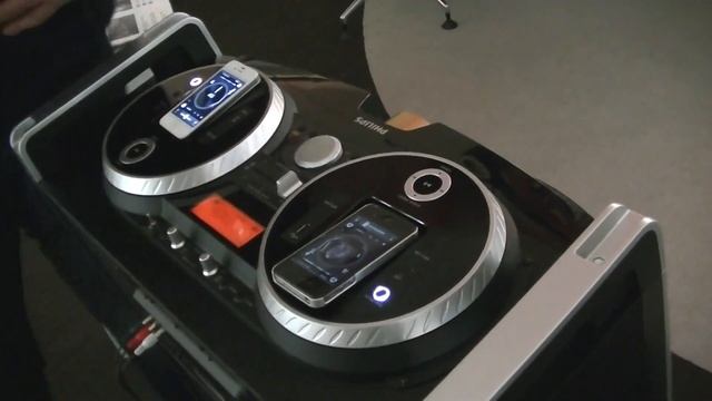 Philips Party Machine Overview & Talkthrough смотреть онлайн