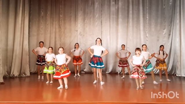 "Ах, мамочка на саночках..." смотреть онлайн