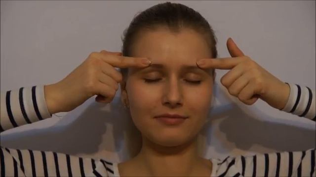 Тренировка мышц под внешними кончиками бровей, Как приподнять брови смотреть онлайн