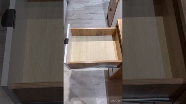 Обзор стола Бостон