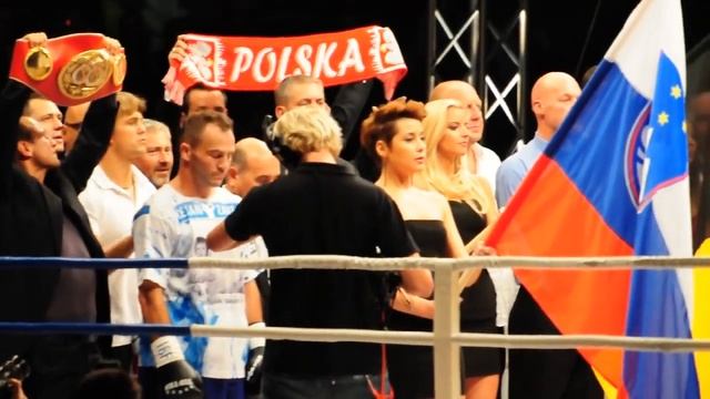 Slovenian National Anthem, Dejan Zavec boxing match, Arena Stozice, Ljubljana, 04.09.2010 смотреть онлайн