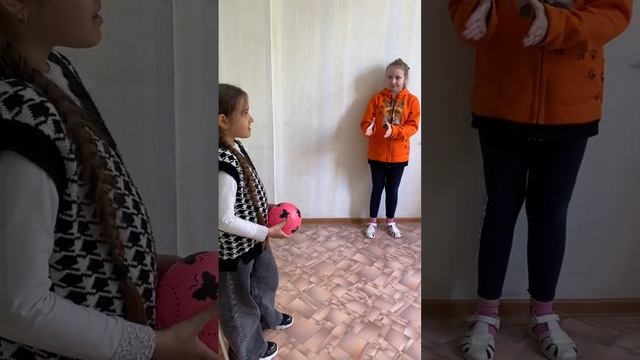 Разминка на уроке английского #english #английский #английскийдлядетей #funny смотреть онлайн