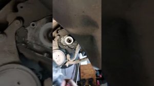 шлифуем торец коленвала восстанавливаем посадочное место шестерни грм VW Transporter 1.9d