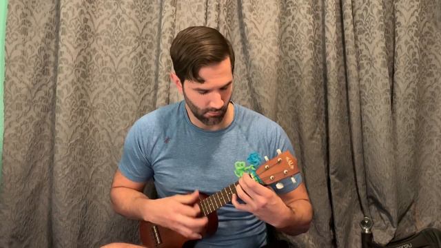 “Fake Plastic Trees”, ukulele composition смотреть онлайн