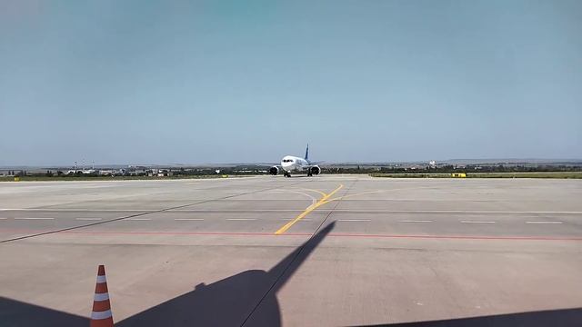 МС-21 в Минеральных Водах 28.08.2021. смотреть онлайн