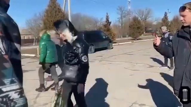 Беженцы с Донбасса брошены в России на произвол судьбы смотреть онлайн