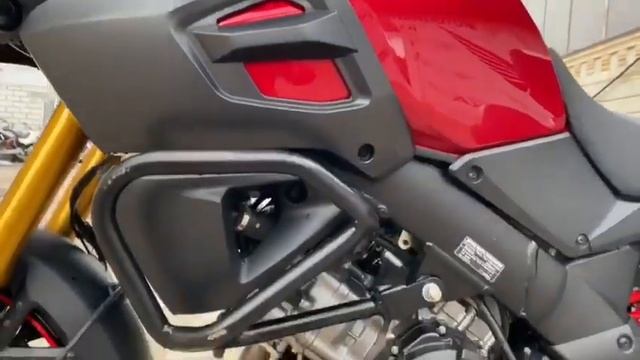 Suzuki DL1000 смотреть онлайн